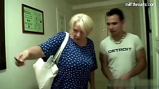 Sexy slut anal fisting